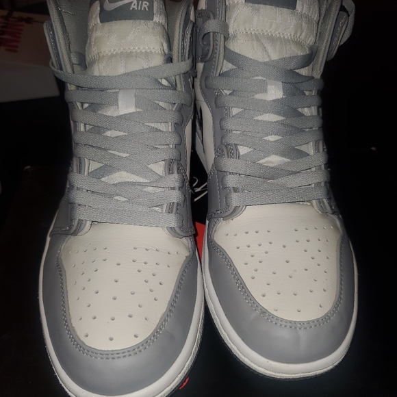 Air Dior Size 9.5 - Picture 2 of 5
